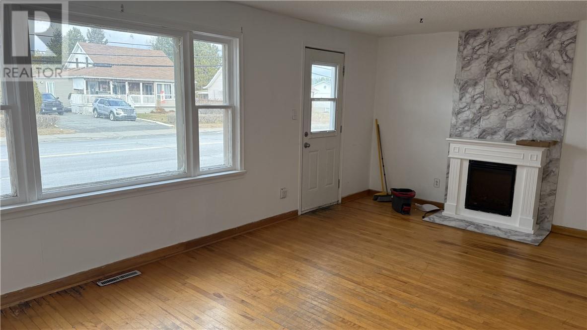 151 Cote Boulevard, Hanmer, ON - Indoor Photo Showing Other Room