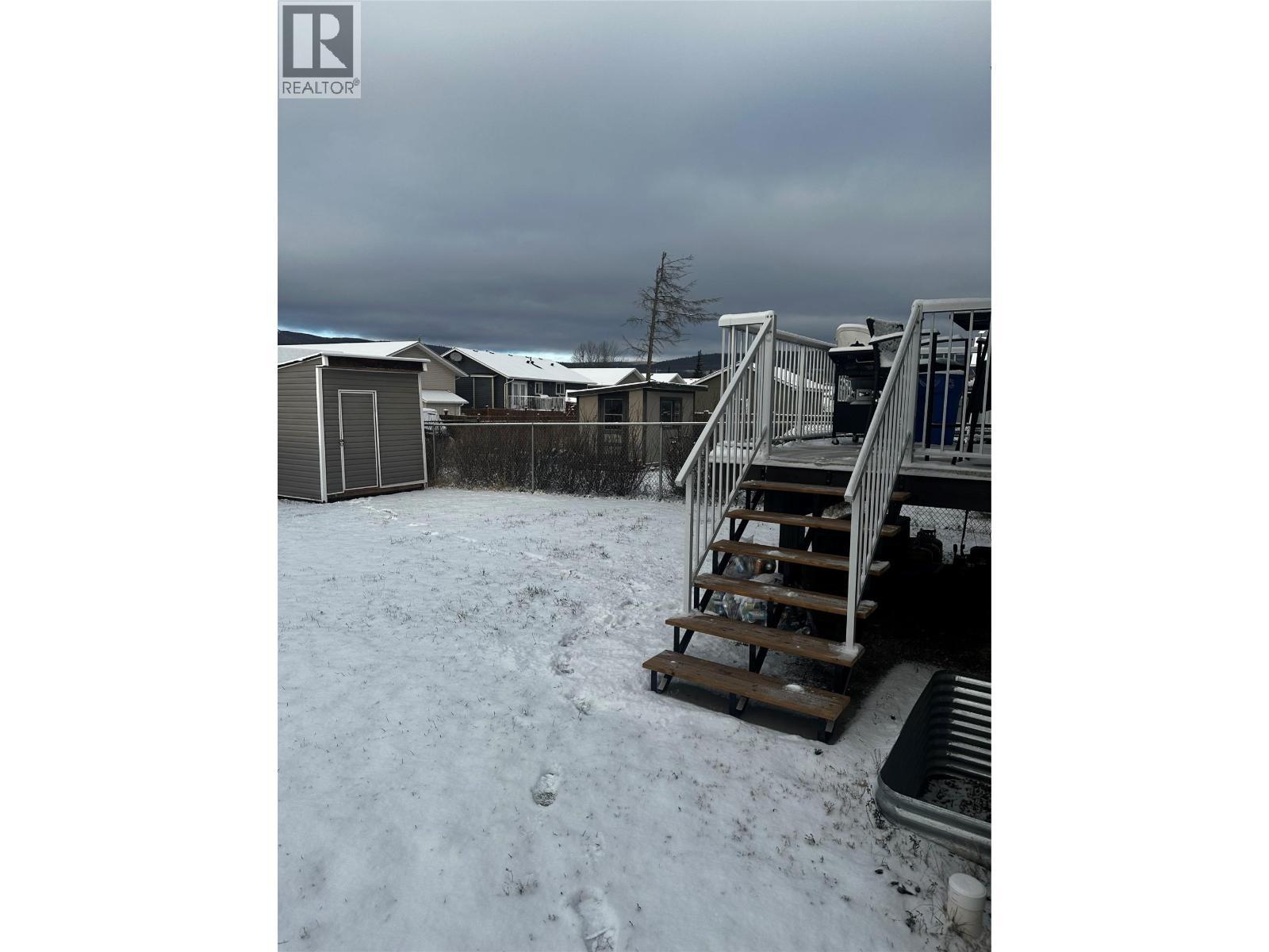 5213 40 St Ne Street, Chetwynd, BC - Outdoor