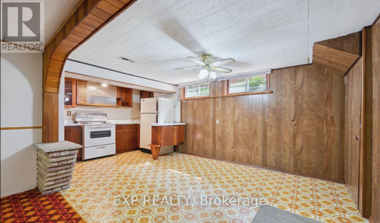 27 Palermo Crescent, Guelph, ON - Indoor Photo Showing Kitchen