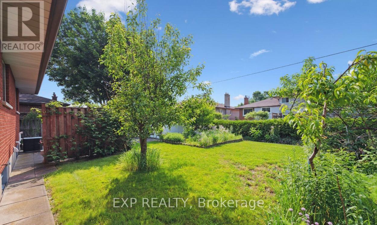 27 Palermo Crescent, Guelph, ON - Outdoor