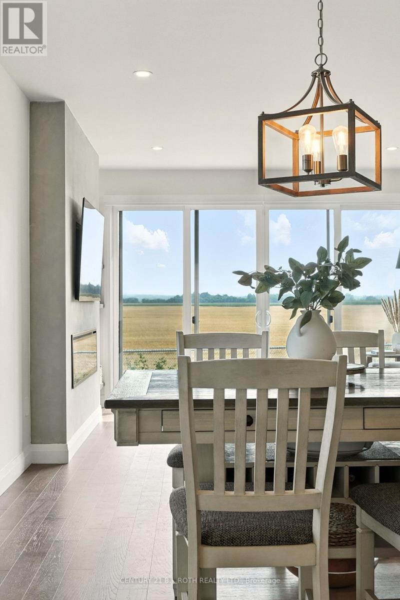 124 Ritchie Crescent, Springwater, ON - Indoor