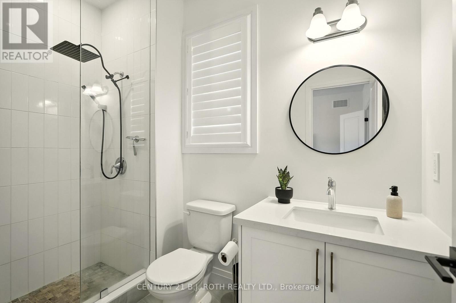 124 Ritchie Crescent, Springwater, ON - Indoor Photo Showing Bathroom