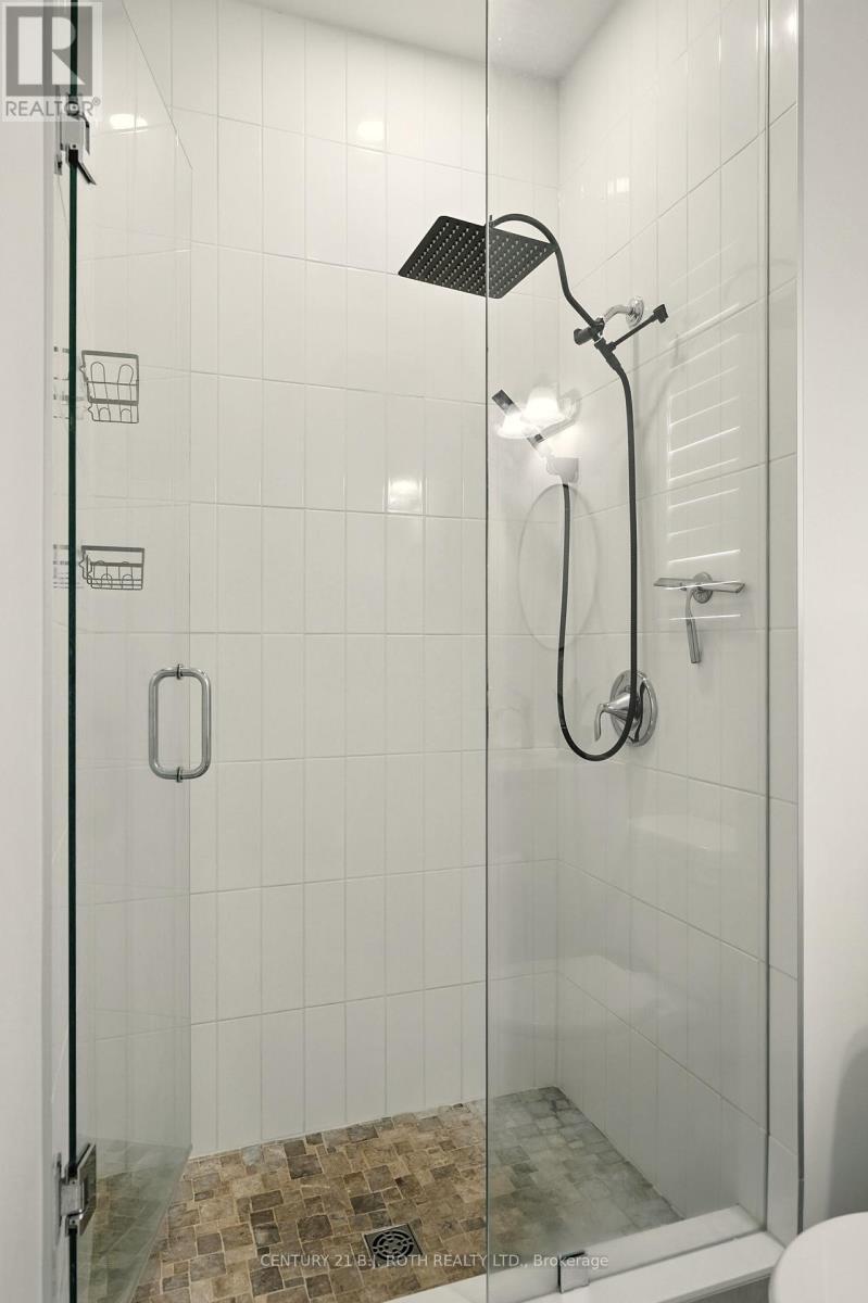 124 Ritchie Crescent, Springwater, ON - Indoor Photo Showing Bathroom