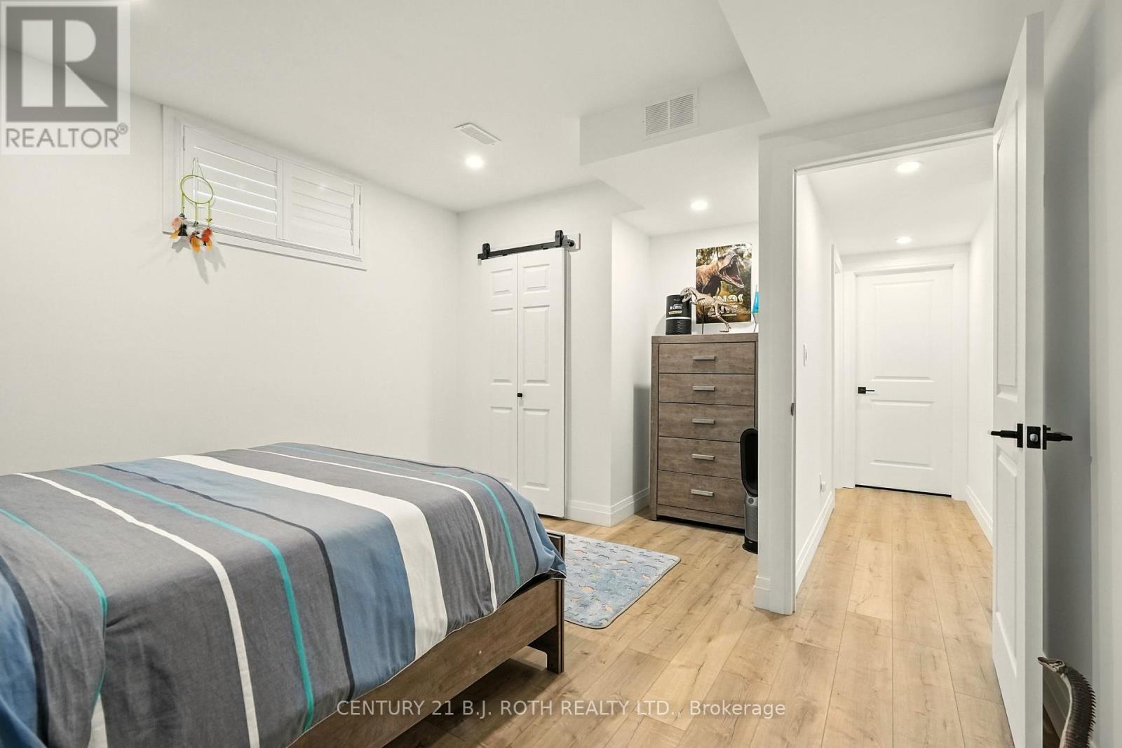 124 Ritchie Crescent, Springwater, ON - Indoor