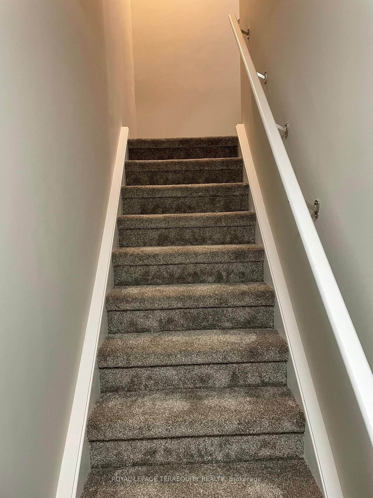 B12-1331 Countrystone Drive, Kitchener, ON - Indoor Photo Showing Other Room