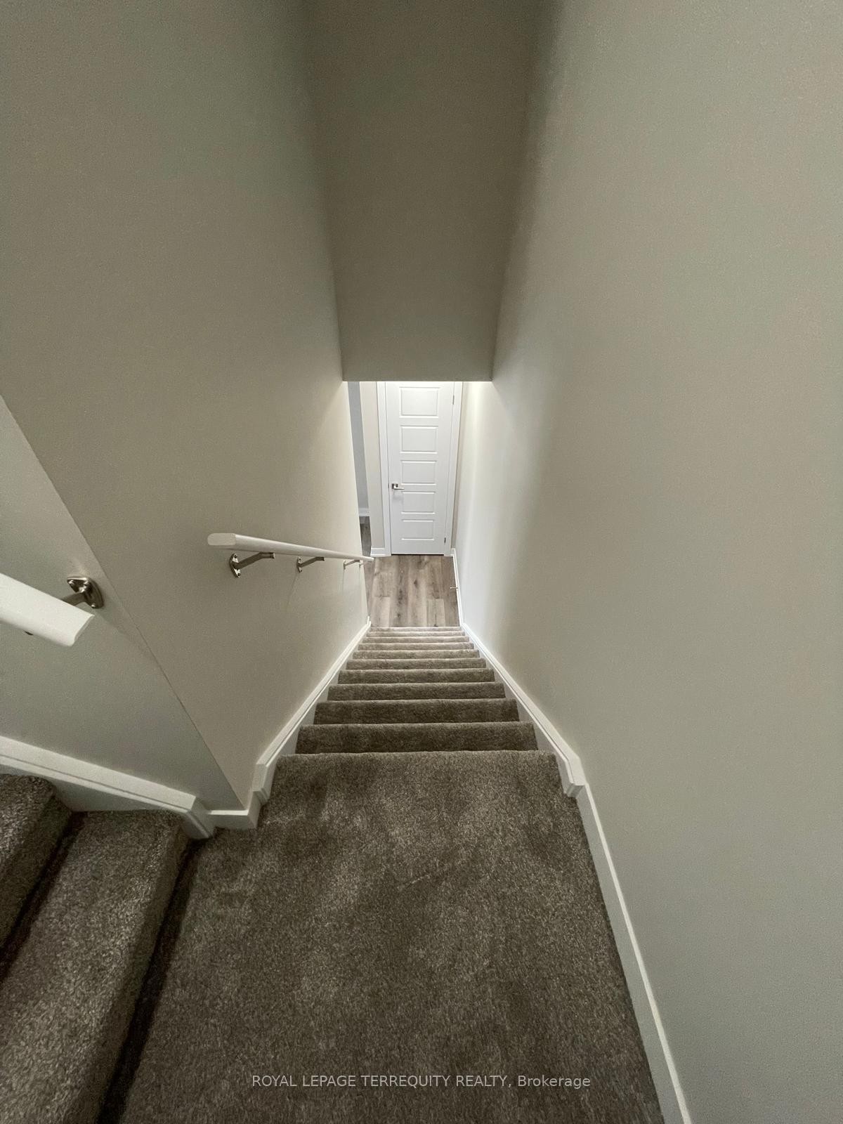 B12-1331 Countrystone Drive, Kitchener, ON - Indoor Photo Showing Other Room