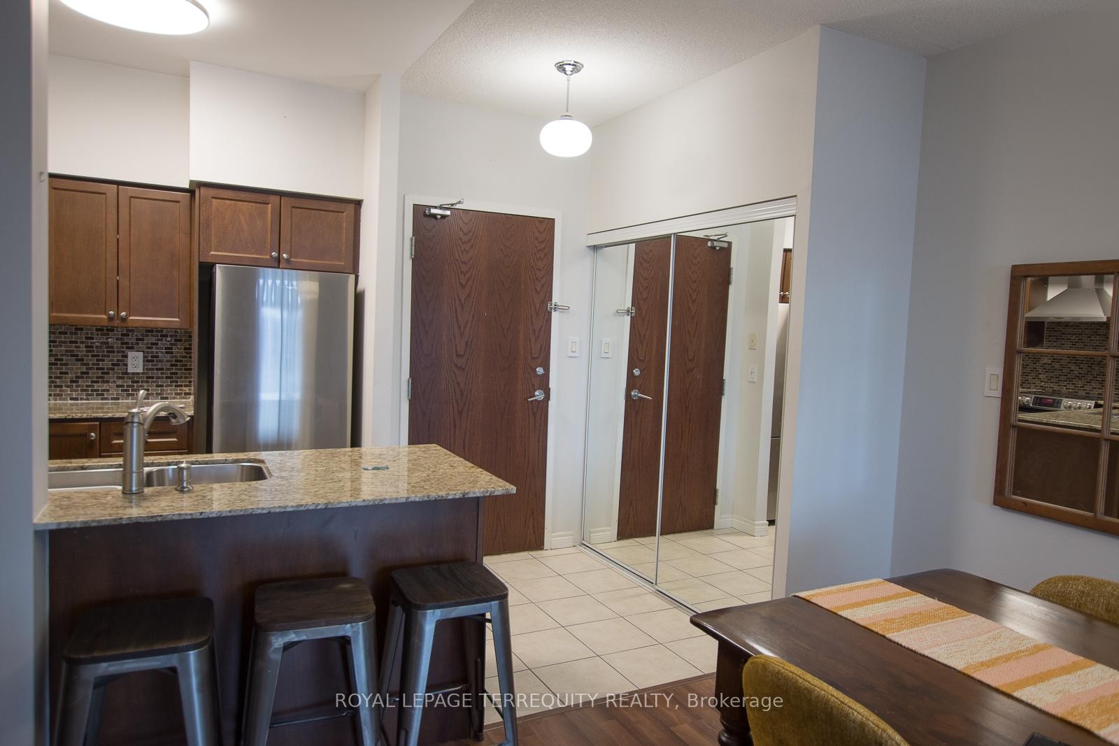 802-2772 Keele Street, Toronto, ON - Indoor Photo Showing Other Room