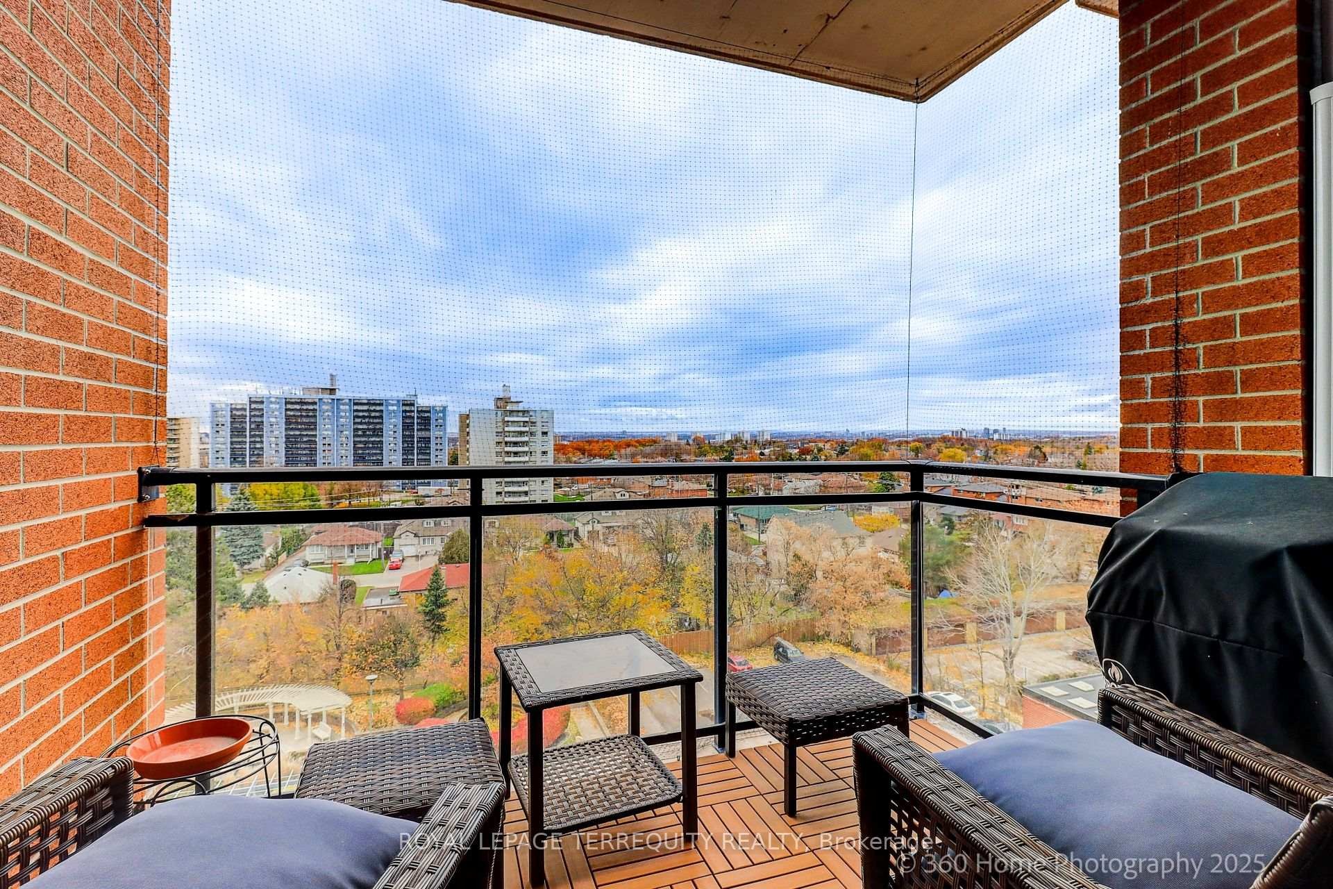 802-2772 Keele Street, Toronto, ON - Outdoor With Exterior