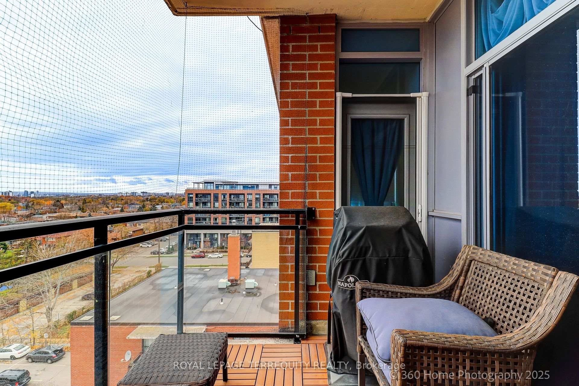 802-2772 Keele Street, Toronto, ON - Outdoor With Exterior