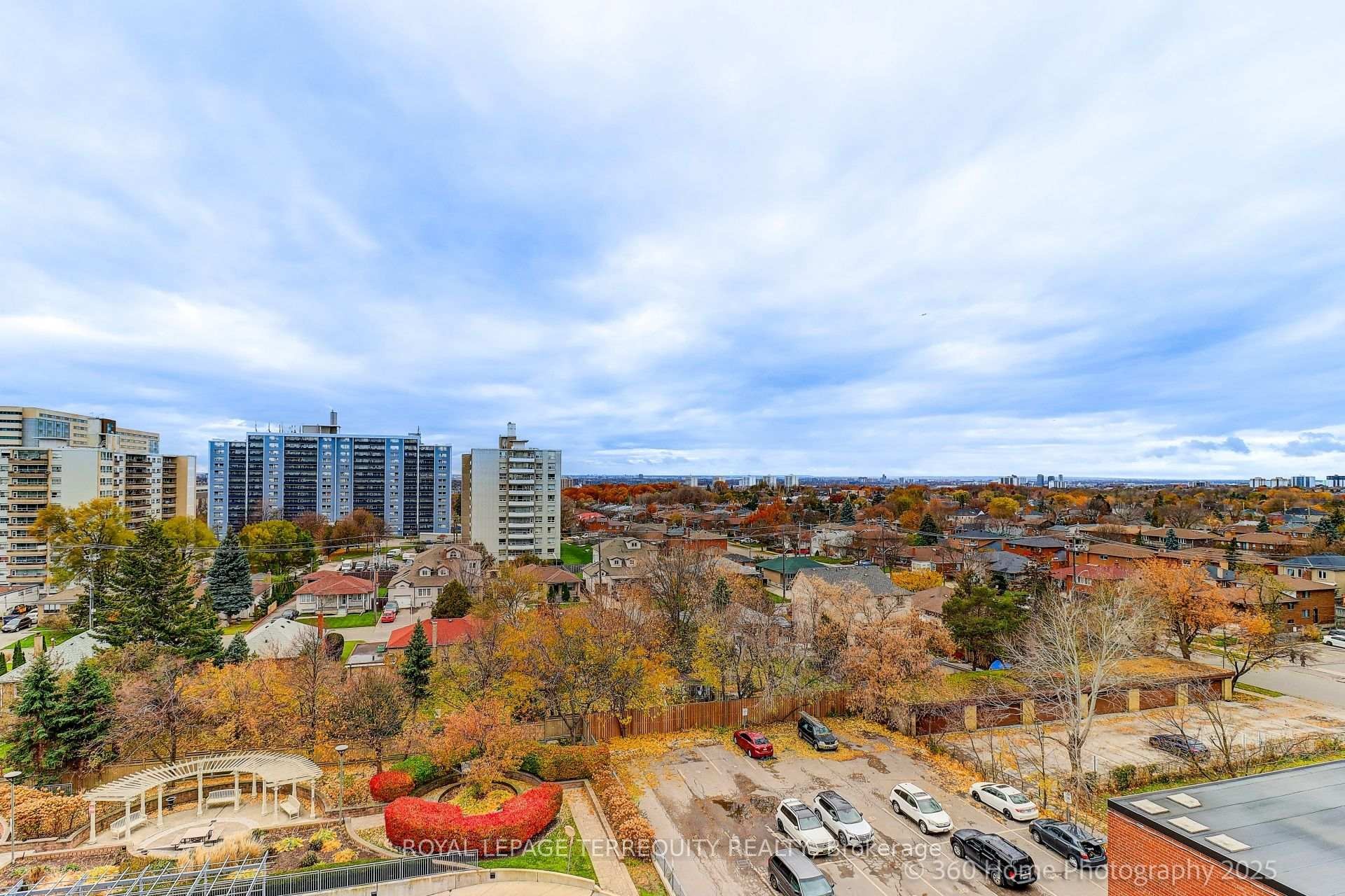 802-2772 Keele Street, Toronto, ON - Outdoor With View