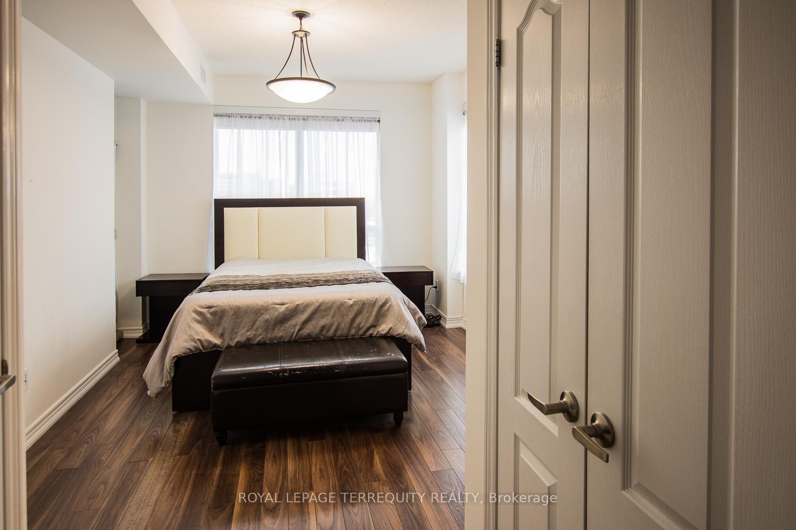 802-2772 Keele Street, Toronto, ON - Indoor Photo Showing Dining Room