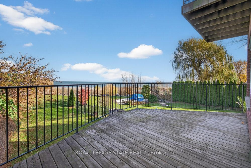 4-97 Sunvale Place, Hamilton, ON - Outdoor