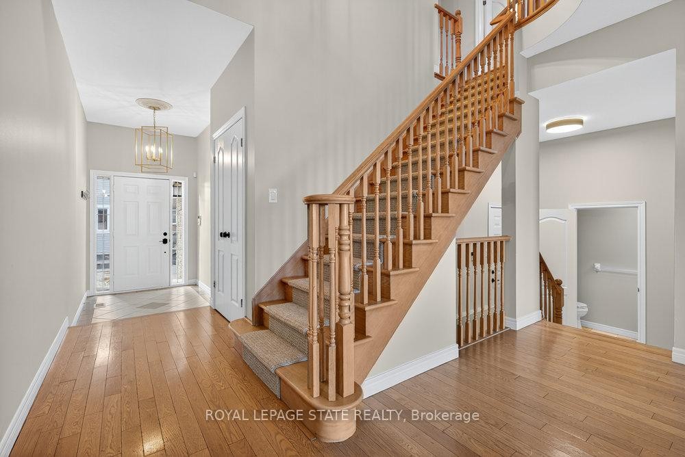 4-97 Sunvale Place, Hamilton, ON - Indoor Photo Showing Other Room