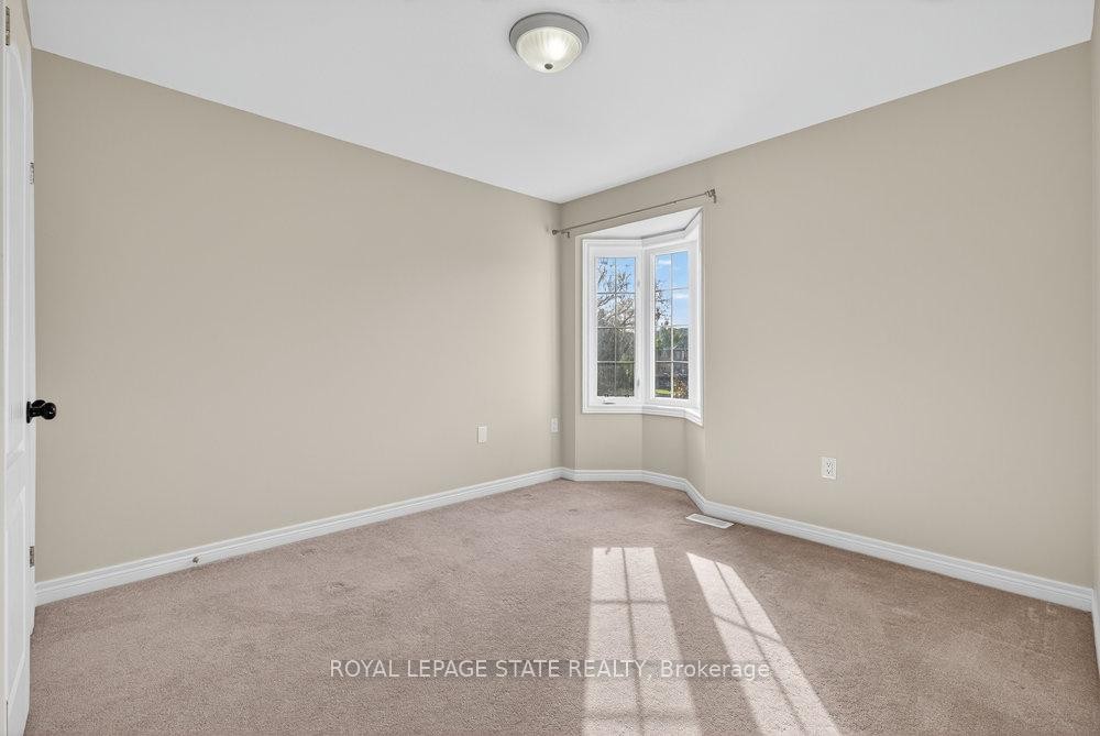 4-97 Sunvale Place, Hamilton, ON - Indoor Photo Showing Other Room