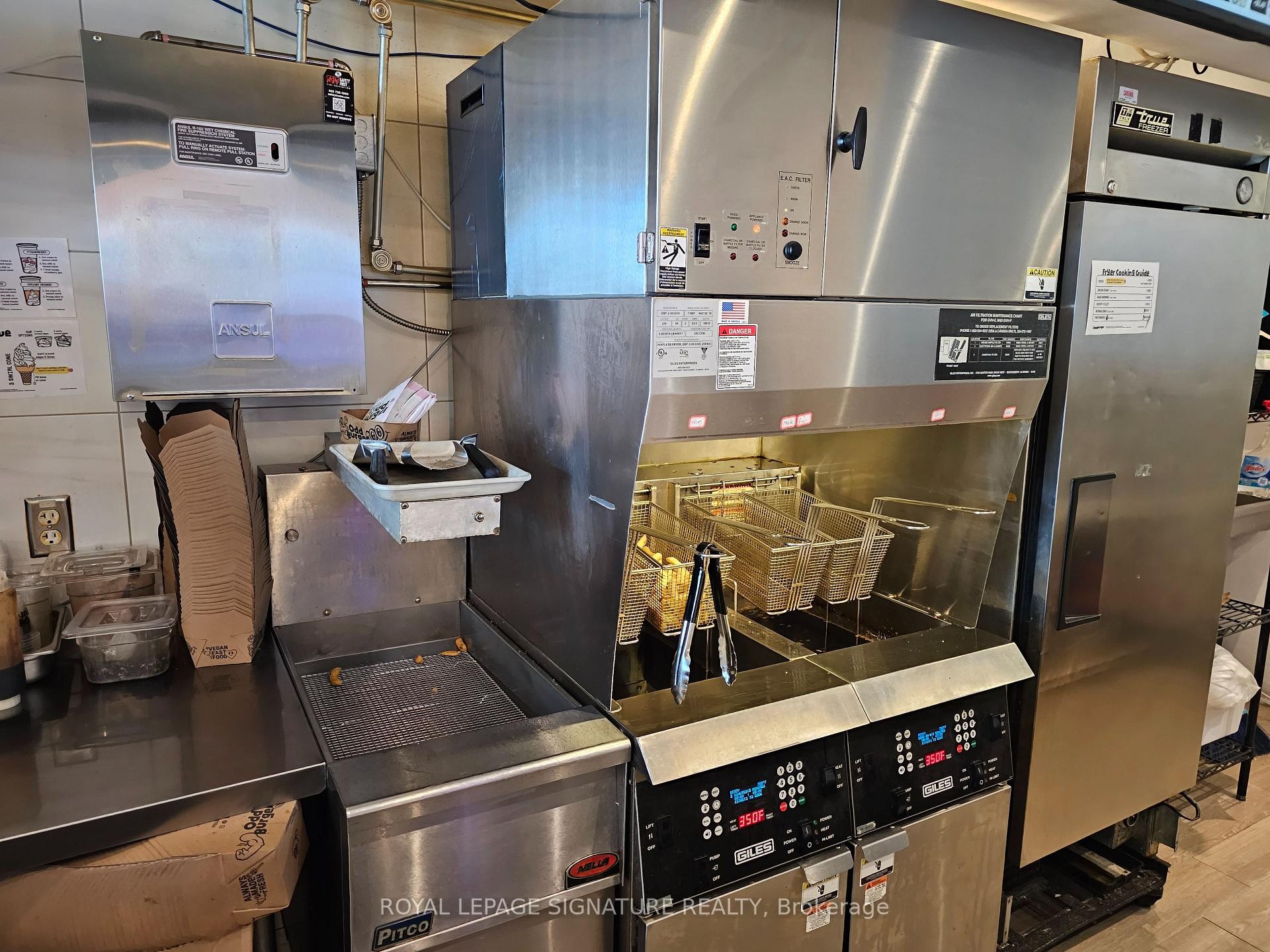 13458 Tecumseh Road E, Windsor, ON