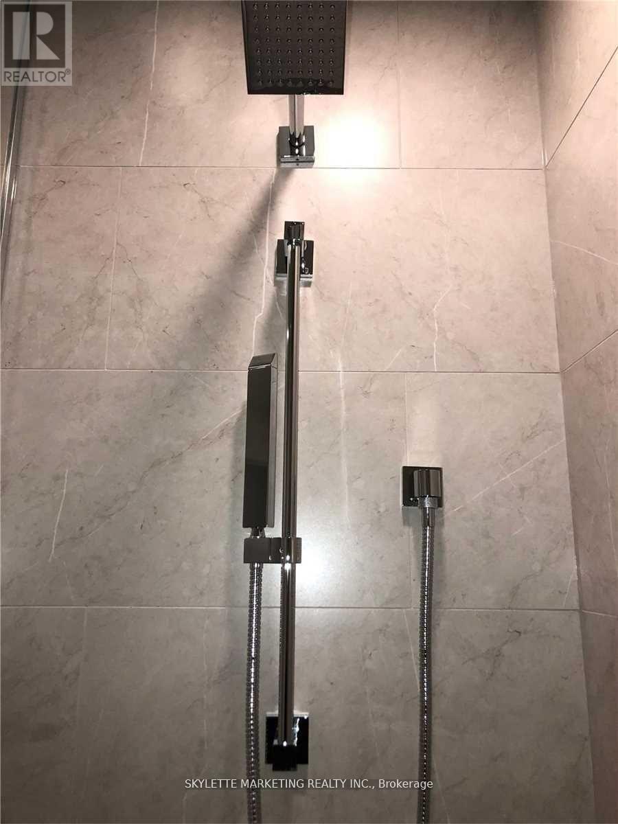 502 - 12 Bonnycastle Street, Toronto, ON - Photo Showing Bathroom