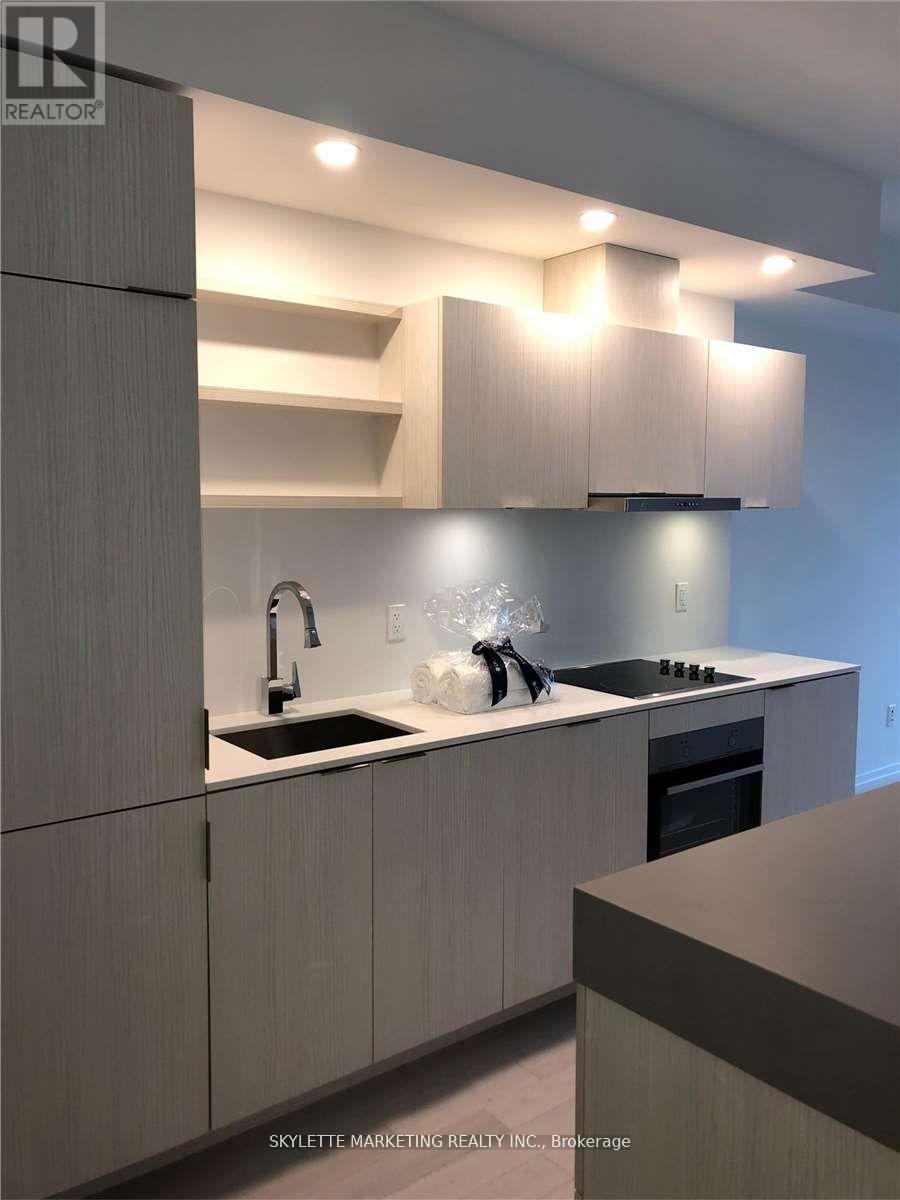 502 - 12 Bonnycastle Street, Toronto, ON - Indoor Photo Showing Kitchen