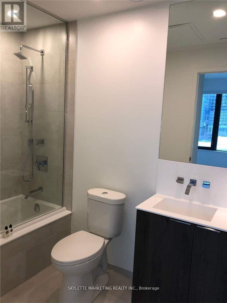 502 - 12 Bonnycastle Street, Toronto, ON - Indoor Photo Showing Bathroom