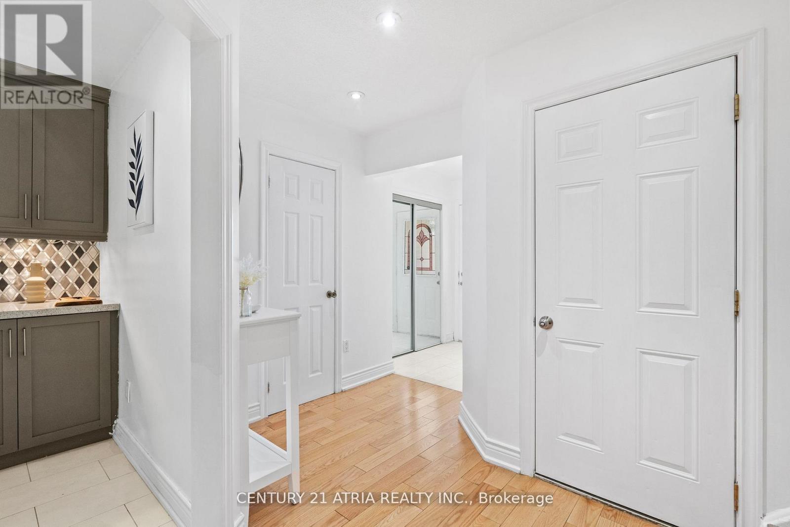 3837 Densbury Drive, Mississauga, ON - Indoor Photo Showing Other Room