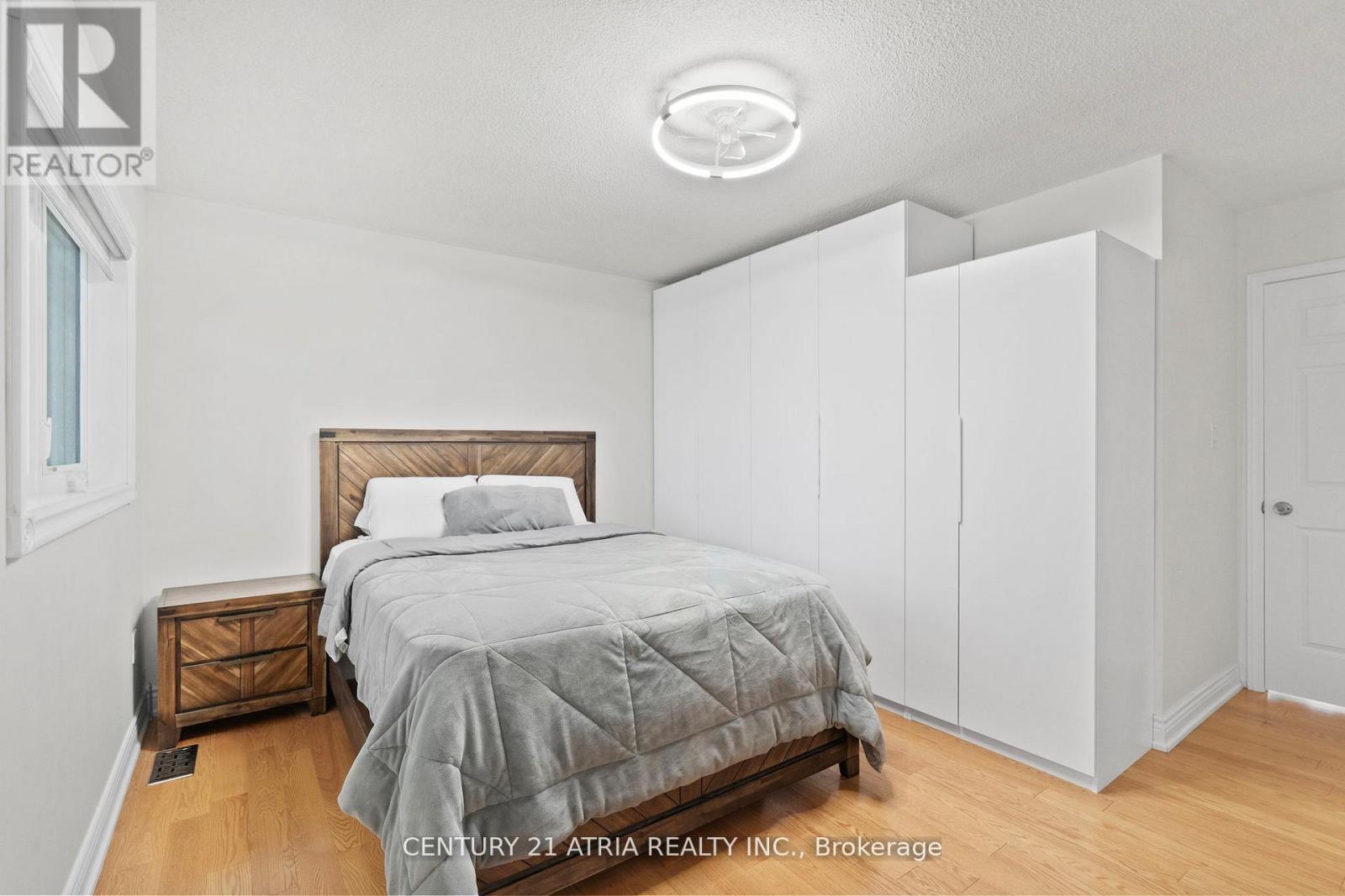 3837 Densbury Drive, Mississauga, ON - Indoor Photo Showing Bedroom