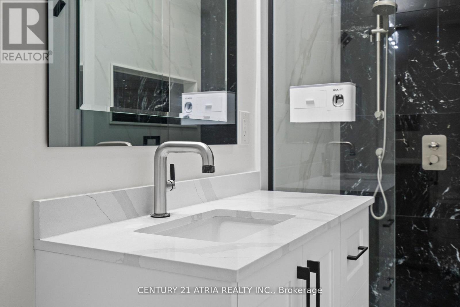 3837 Densbury Drive, Mississauga, ON -