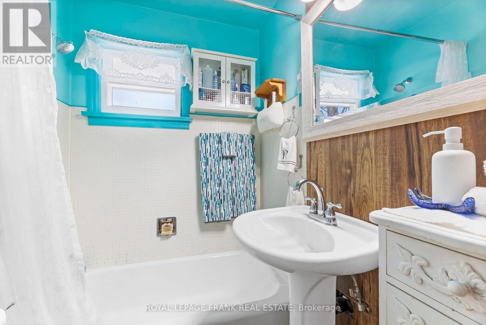 1704 King Street, Scugog, ON - Indoor Photo Showing Bathroom