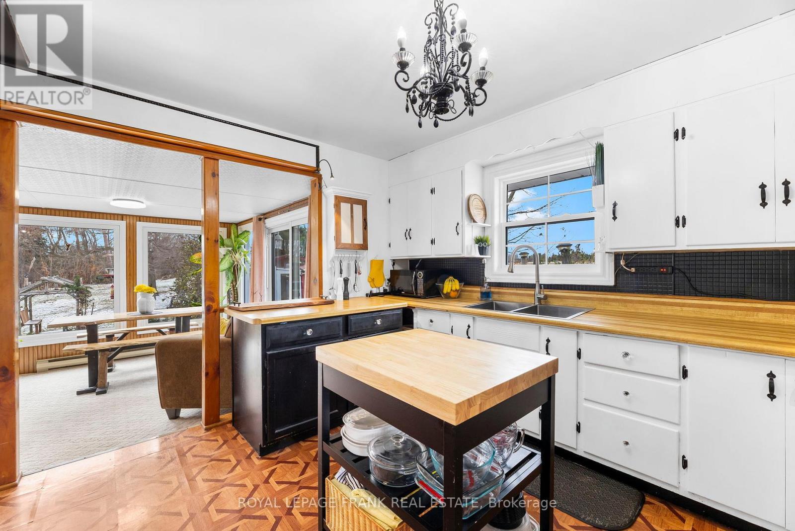 1704 King Street, Scugog, ON - Indoor