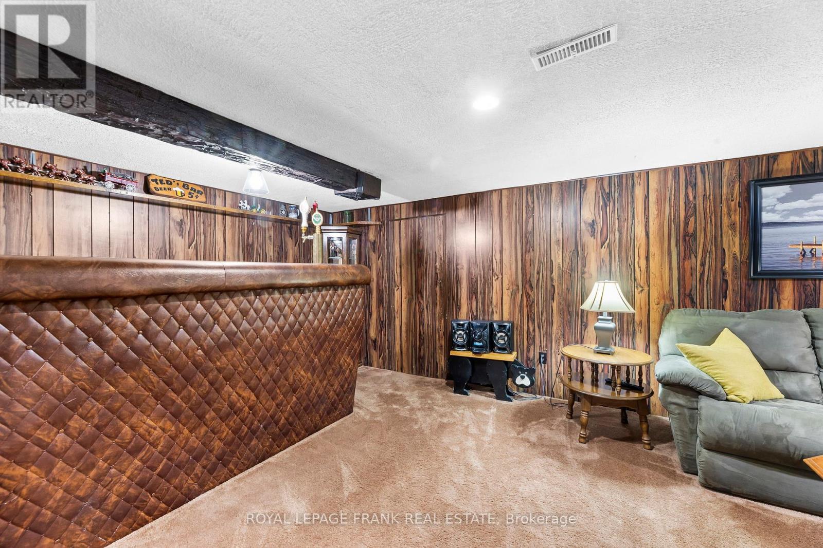 1704 King Street, Scugog, ON - Indoor