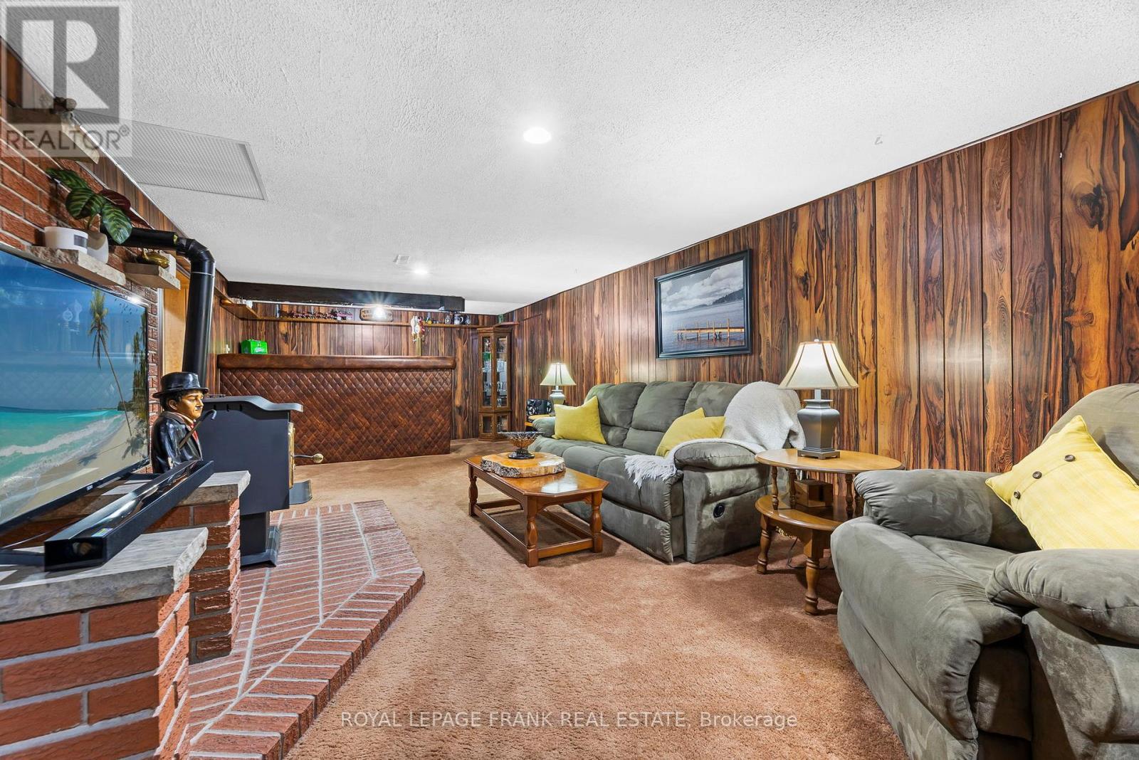 1704 King Street, Scugog, ON - Indoor