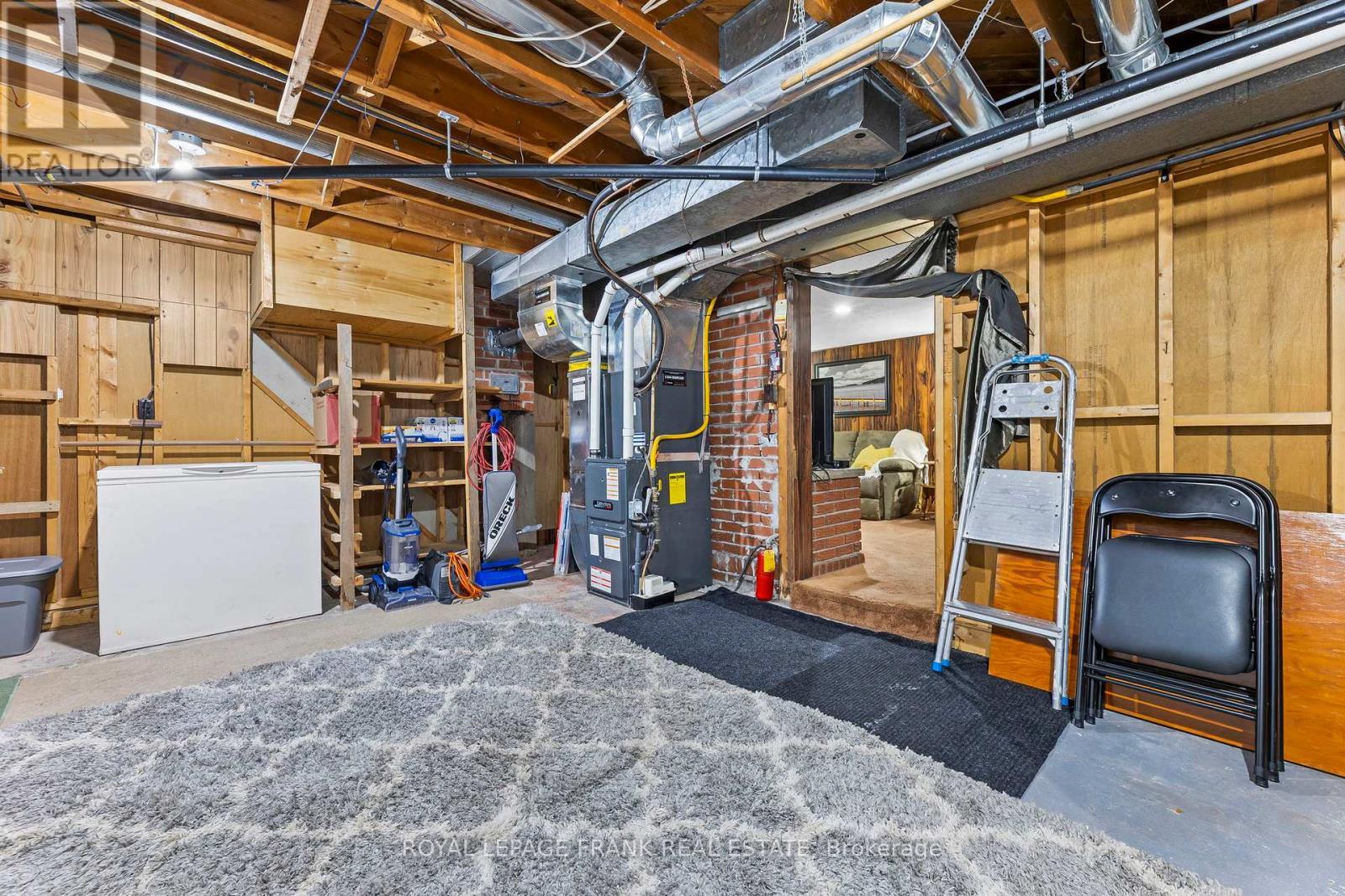 1704 King Street, Scugog, ON - Indoor Photo Showing Basement