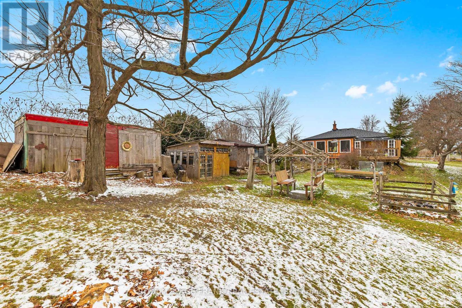 1704 King Street, Scugog, ON - Outdoor