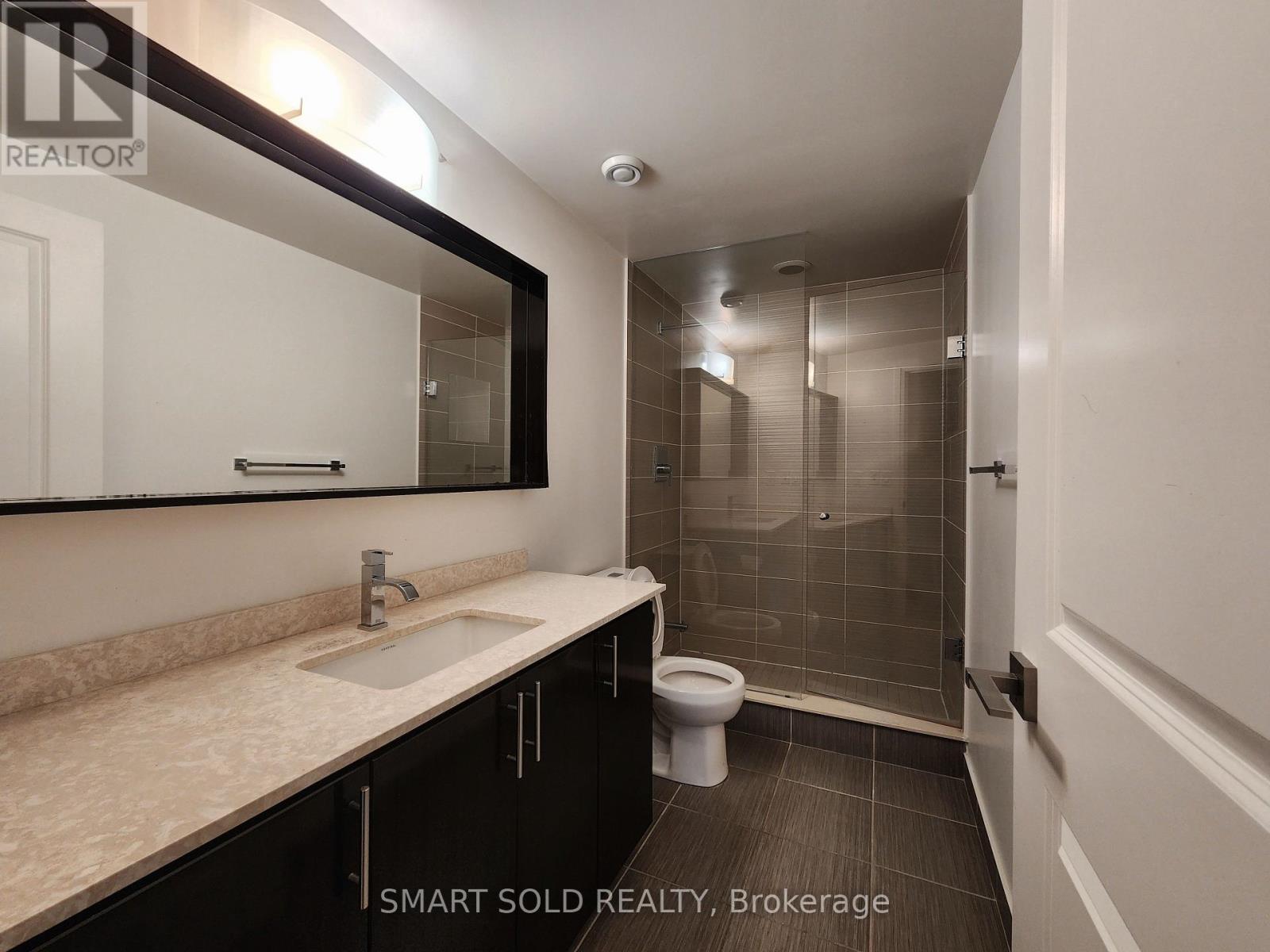 Ph202 - 7171 Yonge Street, Markham, ON - Indoor Photo Showing Bathroom