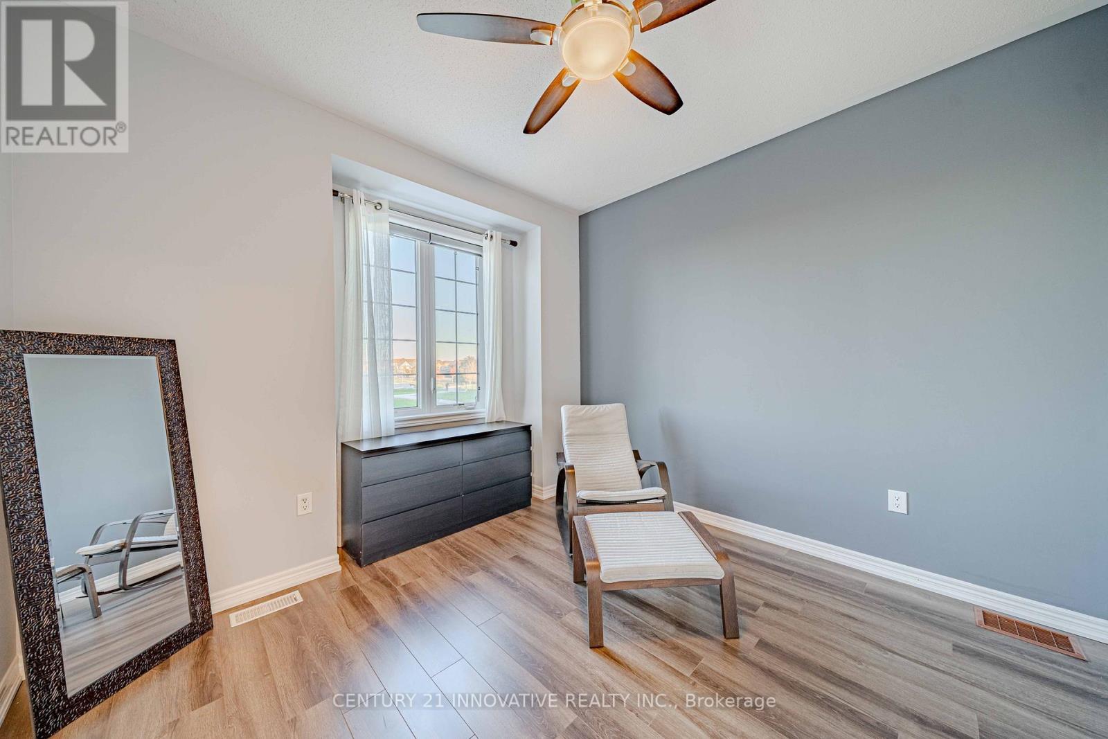 72 Killington Avenue, Vaughan, ON - Indoor Photo Showing Other Room
