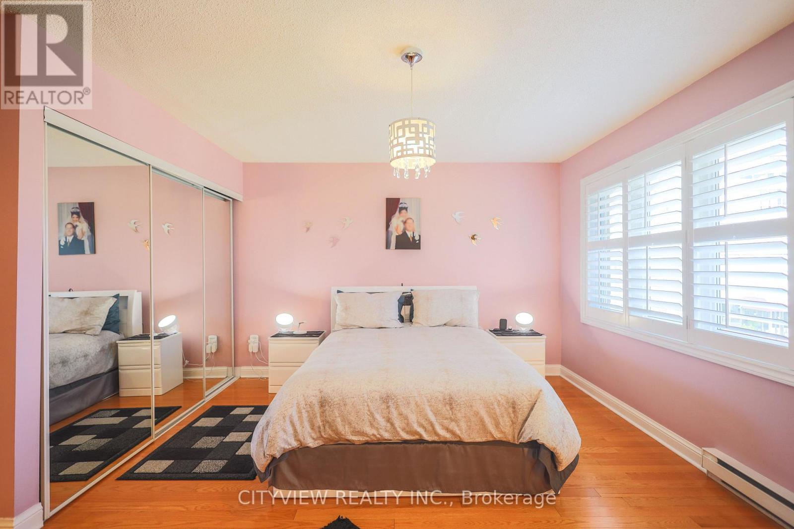 3593 Kariya Drive, Mississauga, ON - Indoor Photo Showing Bedroom