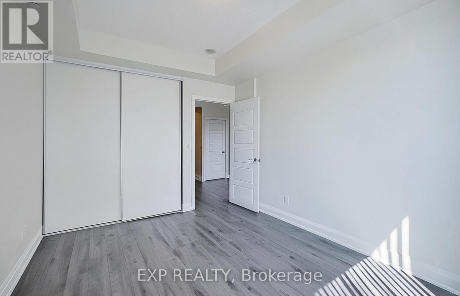 523 - 8228 Birchmount Road, Markham, ON - Indoor Photo Showing Other Room