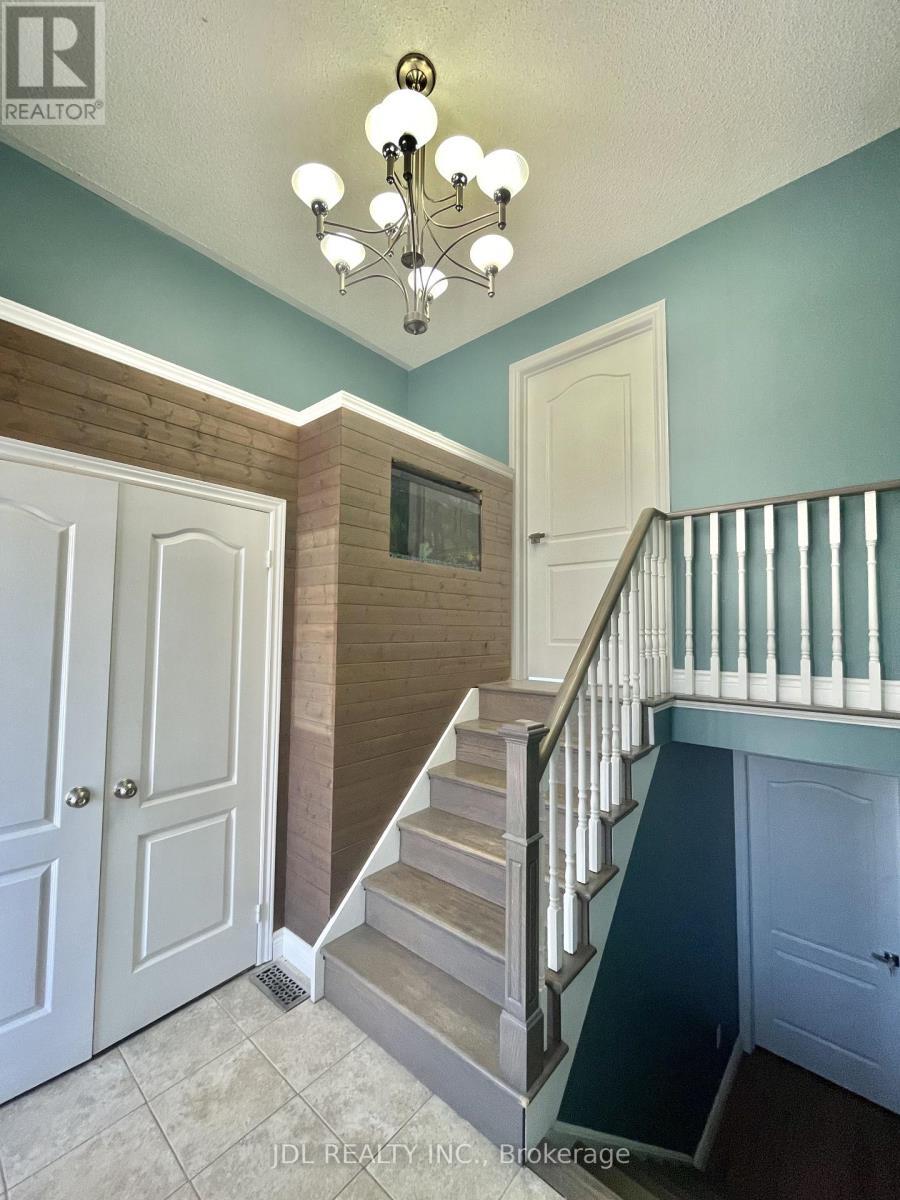 Upper - 241 Emms Drive, Barrie, ON - Indoor Photo Showing Other Room