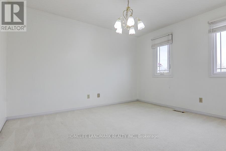 3586 Italia Crescent, Mississauga, ON - Indoor Photo Showing Other Room