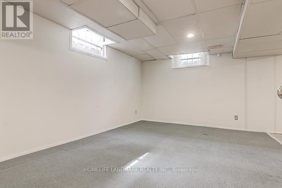 3586 Italia Crescent, Mississauga, ON - Indoor Photo Showing Basement