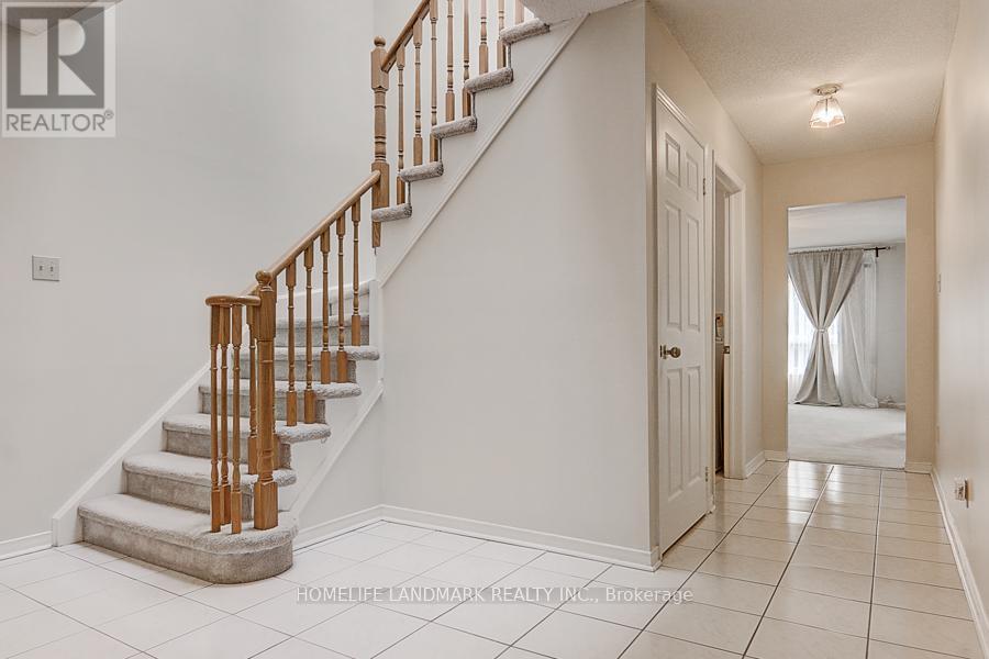 3586 Italia Crescent, Mississauga, ON - Indoor Photo Showing Other Room