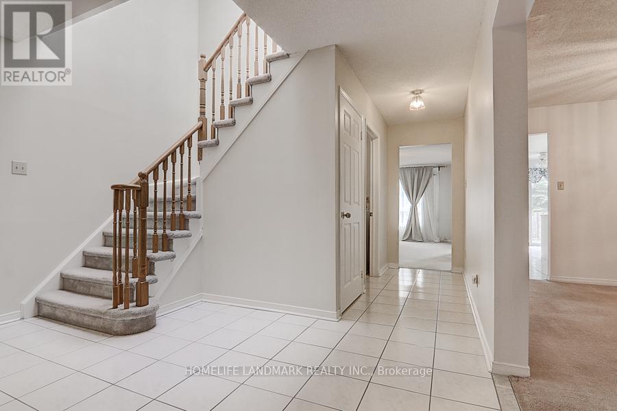 3586 Italia Crescent, Mississauga, ON - Indoor Photo Showing Other Room