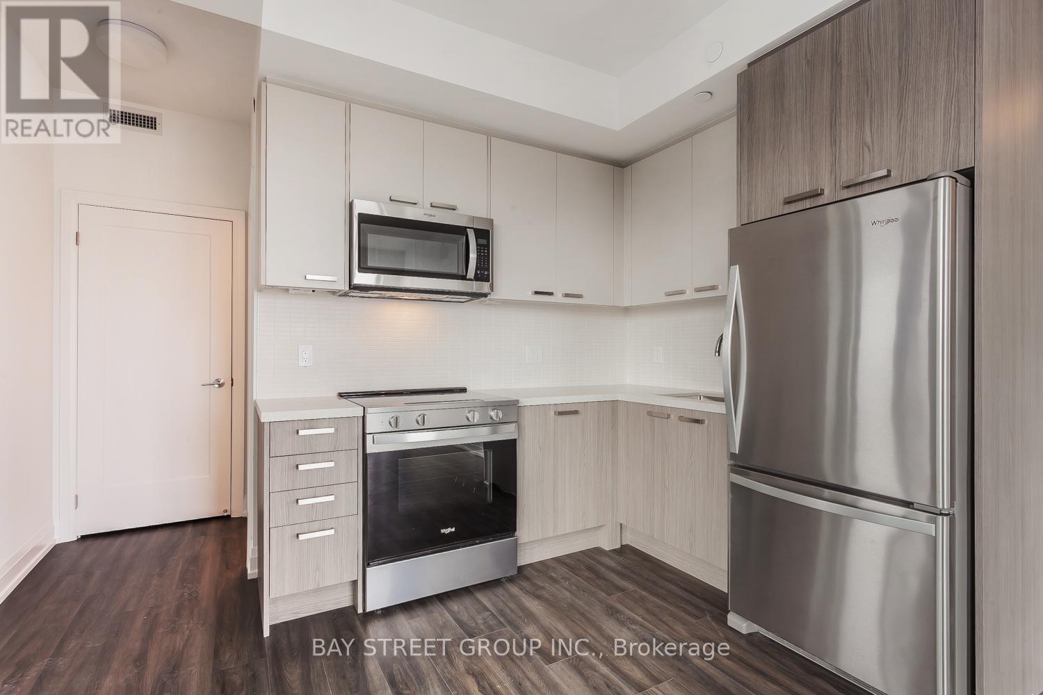 2303 - 20 Soudan Avenue, Toronto, ON - Indoor Photo Showing Kitchen