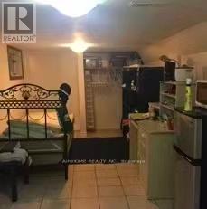 Rm L 81 Dentonia Park Avenue, Toronto, ON - Indoor