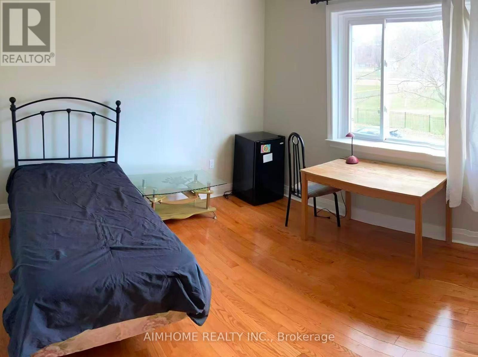 Rm L 81 Dentonia Park Avenue, Toronto, ON - Indoor Photo Showing Bedroom