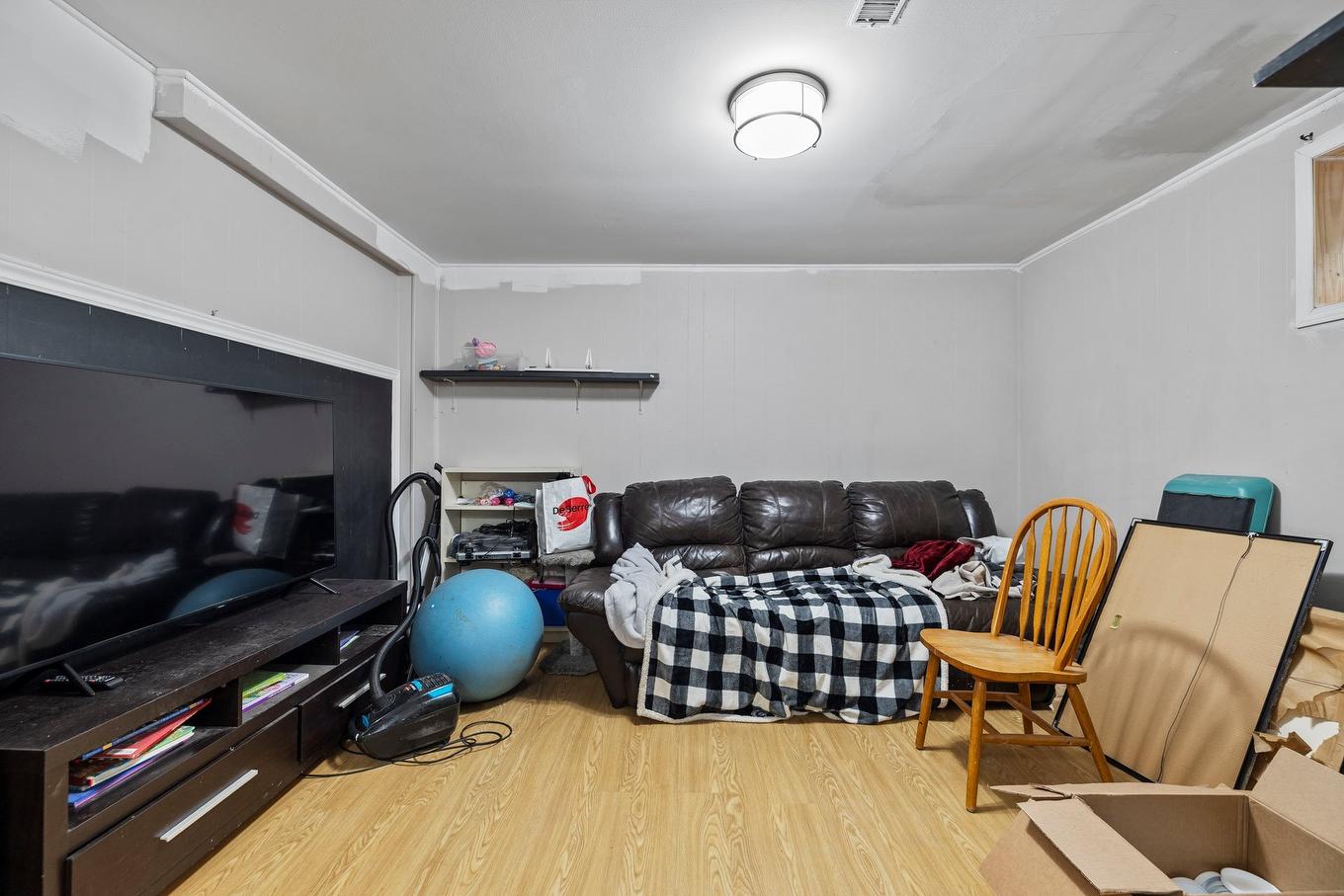 Playroom - 133 - 135 Av. De Georgia Crescent, Pointe-Claire, QC - Indoor