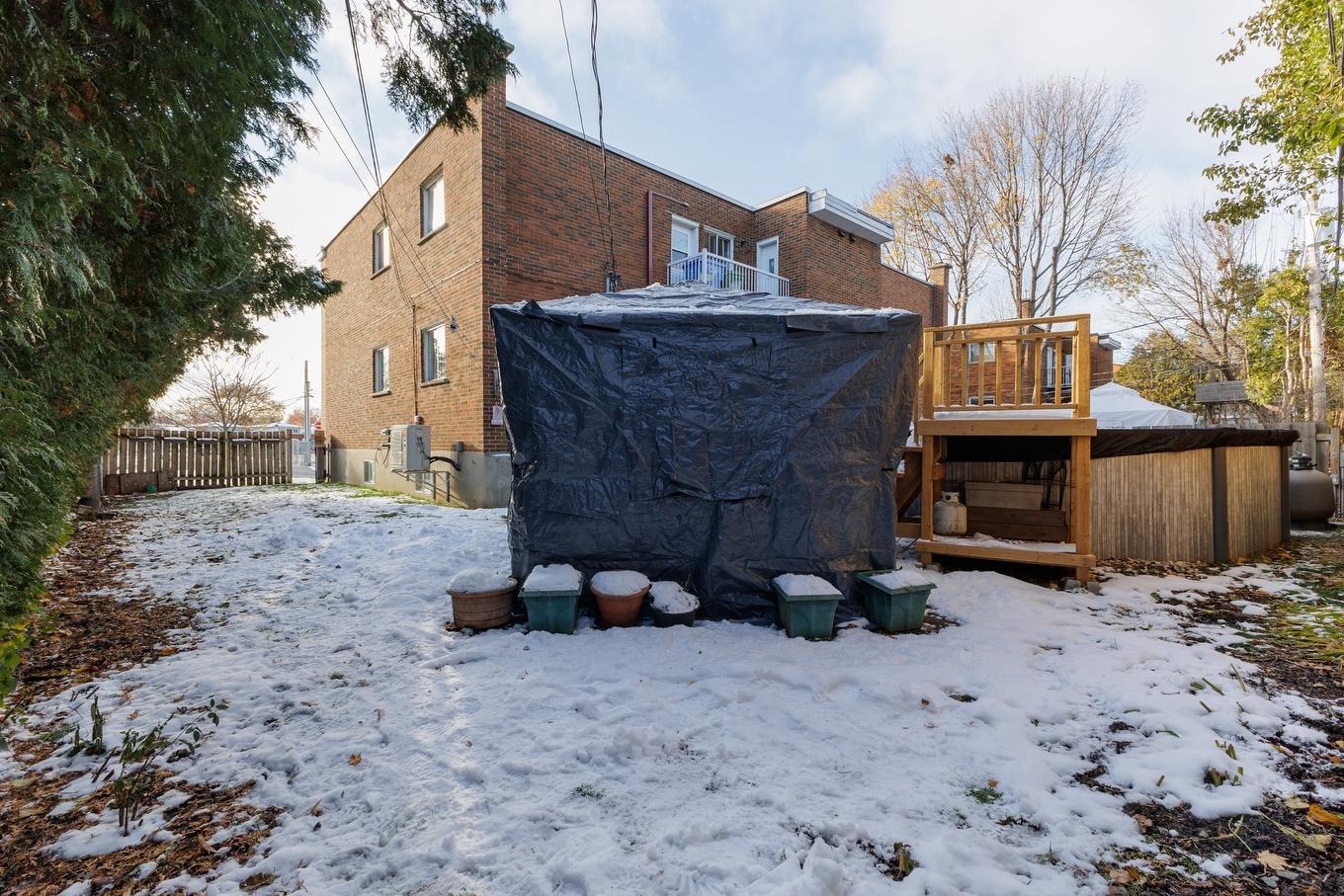 Backyard - 133 - 135 Av. De Georgia Crescent, Pointe-Claire, QC - Outdoor With Exterior