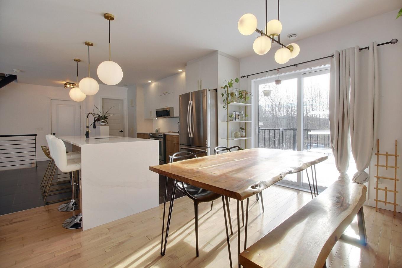 Salle à manger - 4396 Rue Marcheterre, Ascot Corner, QC - Indoor Photo Showing Dining Room