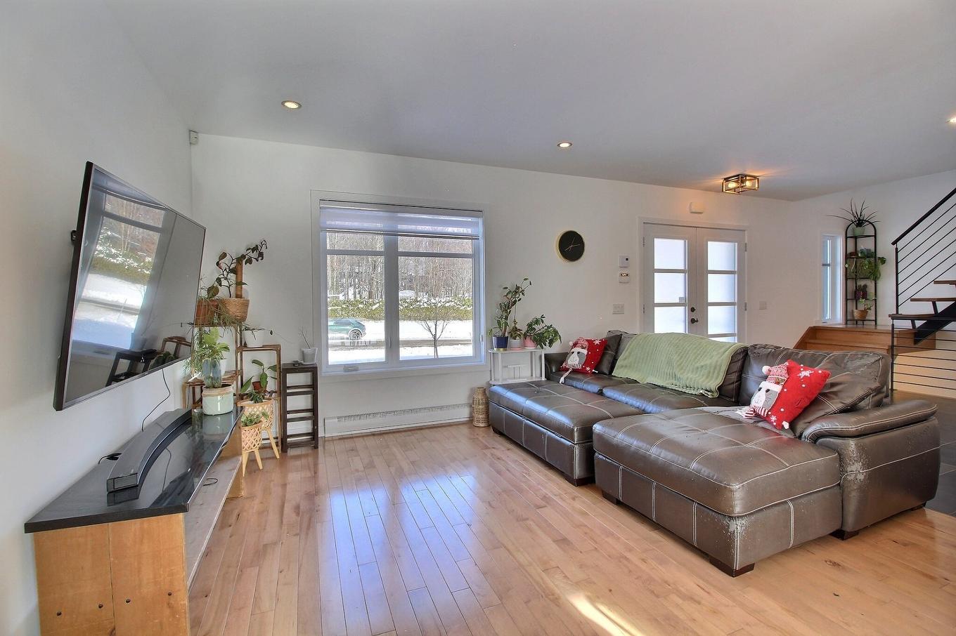 Salon - 4396 Rue Marcheterre, Ascot Corner, QC - Indoor Photo Showing Living Room