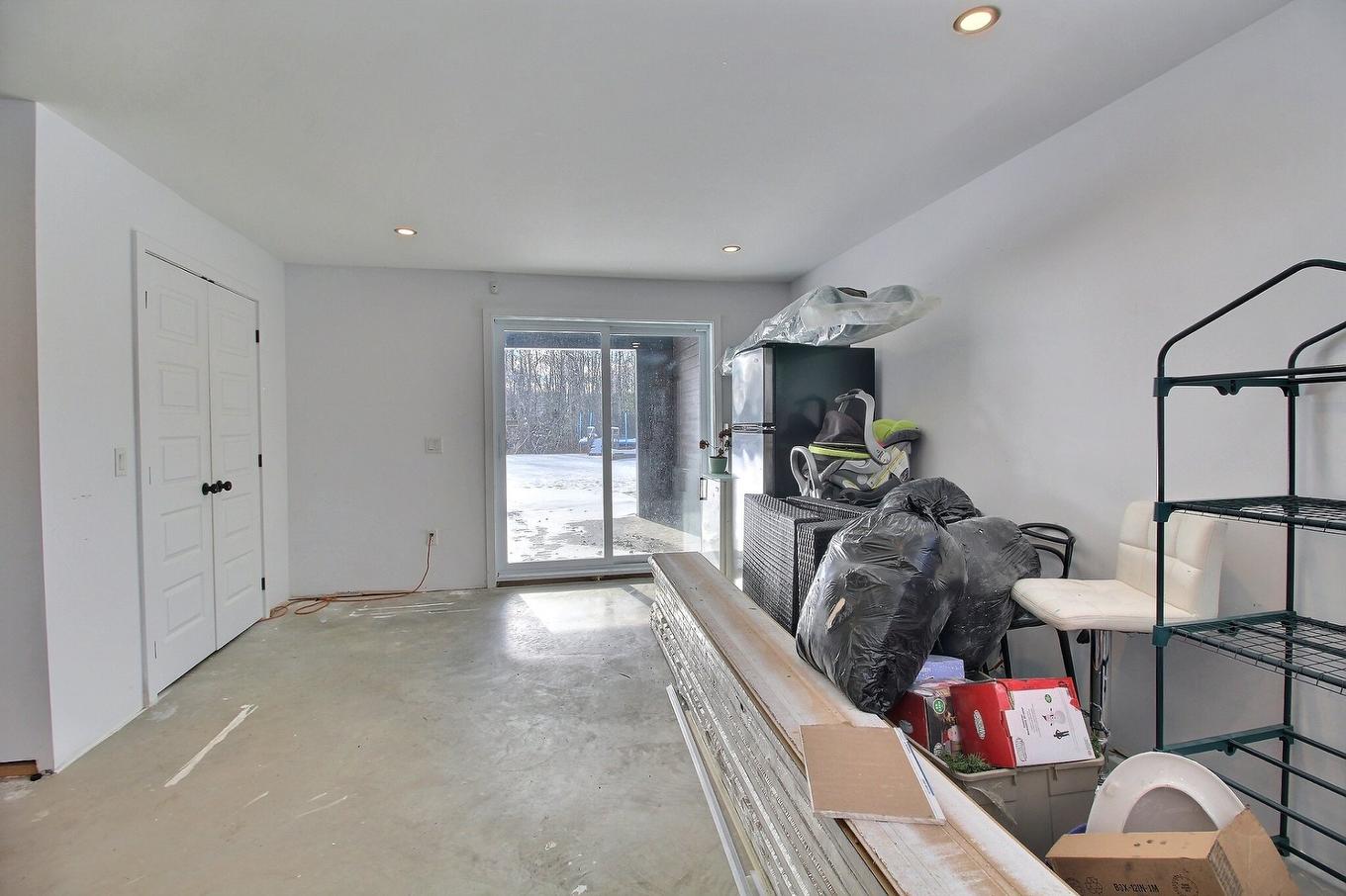 Salle familiale - 4396 Rue Marcheterre, Ascot Corner, QC - Indoor
