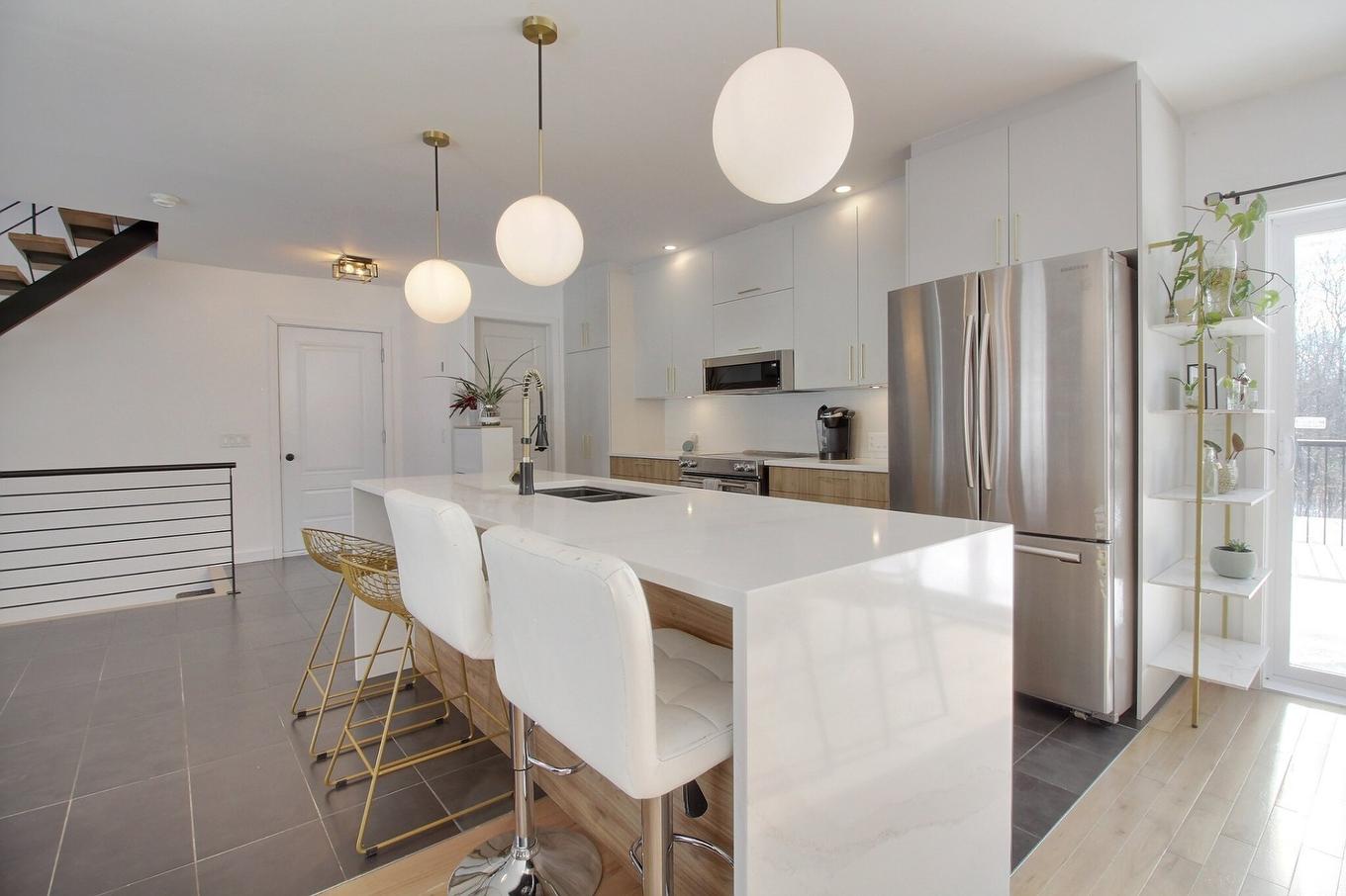 Cuisine - 4396 Rue Marcheterre, Ascot Corner, QC - Indoor Photo Showing Kitchen With Upgraded Kitchen