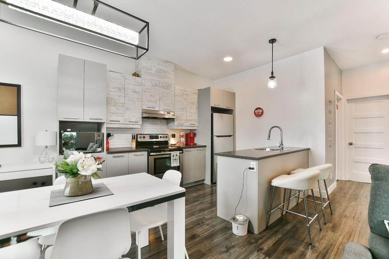 Cuisine - 259Z - 261Z Rue Des Érables, Lavaltrie, QC - Indoor